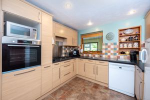 Kitchen- click for photo gallery